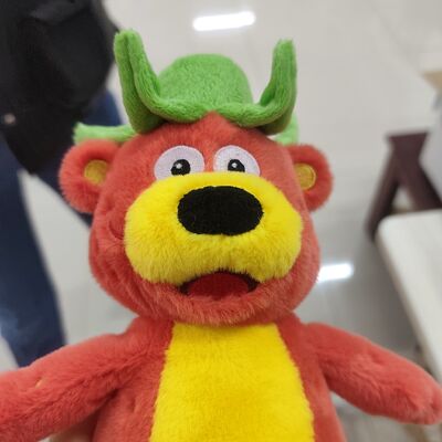 Запись и повторение движения влево и вправо клубничного медведя